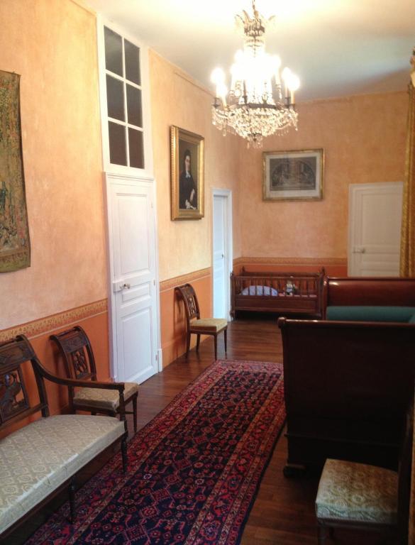 Chateau De Villars Villeneuve-sur-Allier Habitación foto